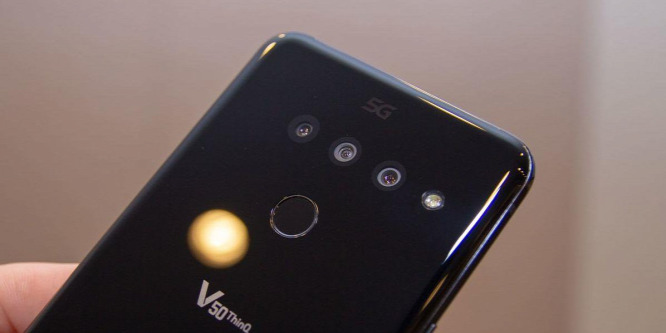 Késik az LG V50 ThinQ 5G