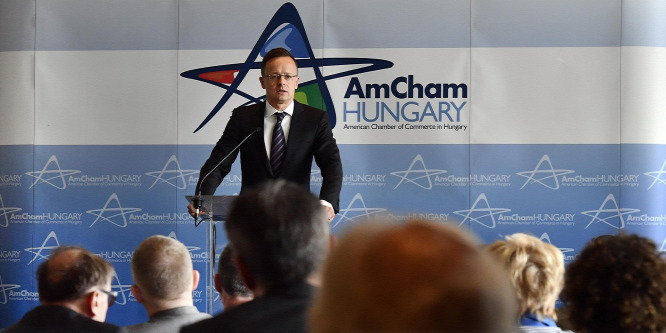 Szijjártó Péter: A jövőben a tudásintenzív beruházások játsszák a főszerepet