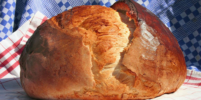 A népi hagyományokban fontos szerepe van a tűznek és a víznek