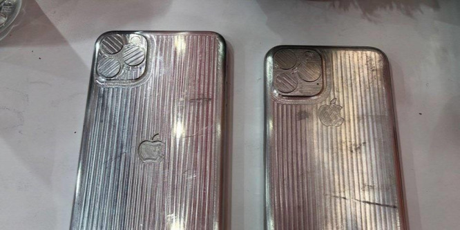 Tényleg négyzetes kameraszigetet kaphatnak az új iPhone-ok