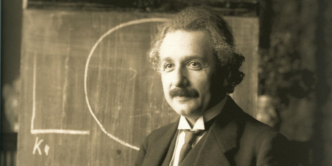 Einstein milliméterre pontosan jósolt