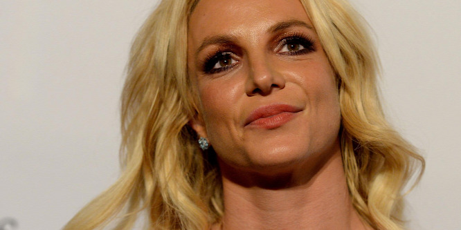 Ezért borotválta kopaszra a fejét Britney Spears