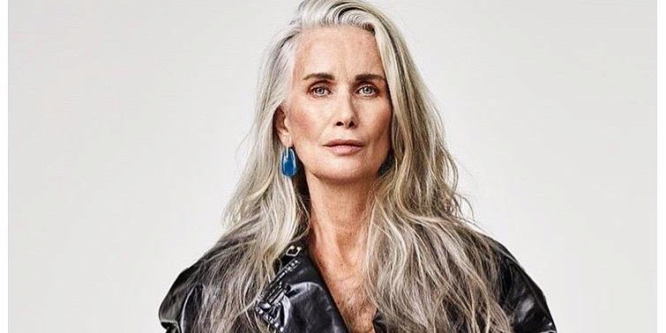 Nicola Griffin modell majdnem 60 évesen is gyönyörű fehérneműben