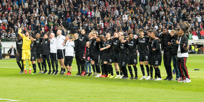 Az NDK-ból disszidált duó is ünnepelhette az Eintracht UEFA Kupa-győzelmét