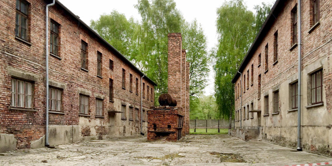 Bemutatják annak a kislánynak a naplóját, akit 13 éves korában Auschwitzban öltek meg