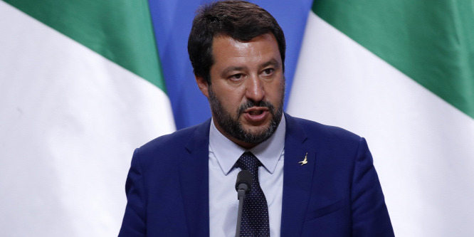 Matteo Salvini: A Sea Watch migránshajója menjen Tunéziába!