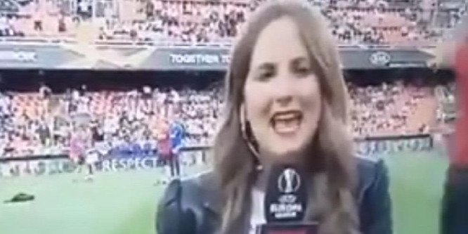 Kilőtték a riportert az Arsenal-meccsen - videó
