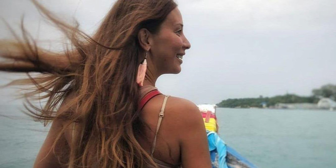 Demcsák Zsuzsa megváltozott Ázsiában - Fotó