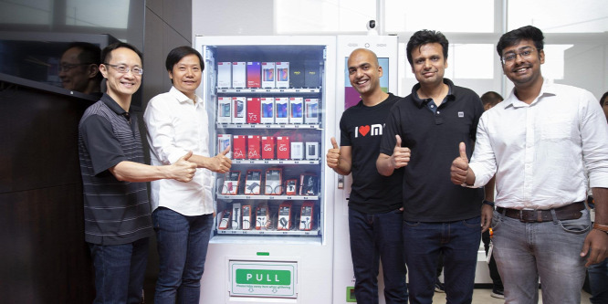 Automatákból árulja a mobiljait a Xiaomi