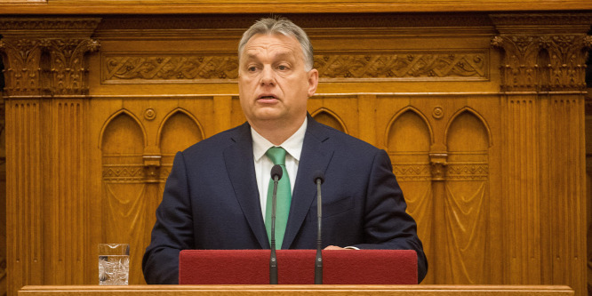 Orbán Viktor dalra fakadt - videó