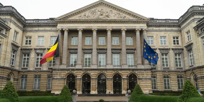 V4NA: A nemzetek feletti Európa koncepciója elbukott Belgiumban