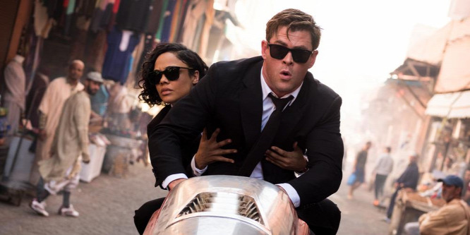 Alakváltó ufók fenyegetik a Földet a Men in Black magyar előzetesében - videó