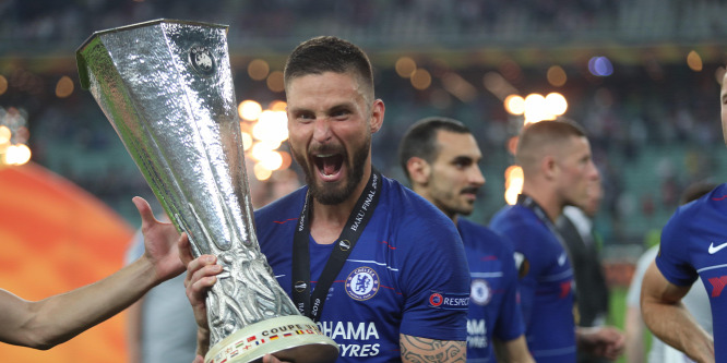Giroud a csapatbuszon még belerúgott egyet az Arsenalba - videó