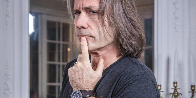 Mesélni fog Budapesten az Iron Maiden énekese