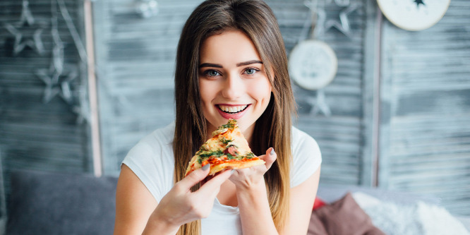 Tészta két hozzávalóból pizzához, perechez és bagelhöz