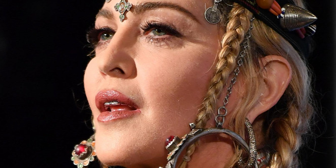 Zavarba ejtő tánccal ünnepelte magát a 60 éves Madonna