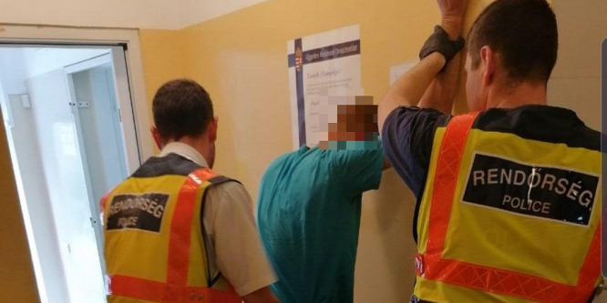 Megvert és kirabolt egy férfit Szekszárdon – videó