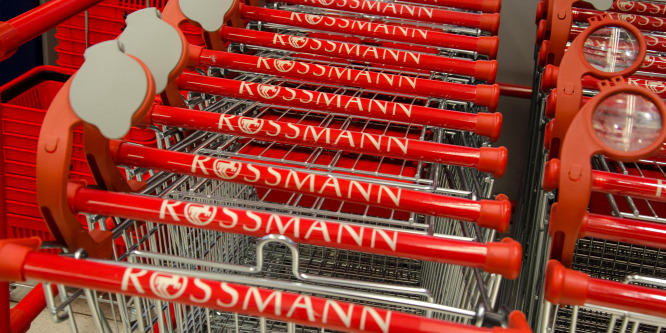 Baj van a Rossmann egyik termékével
