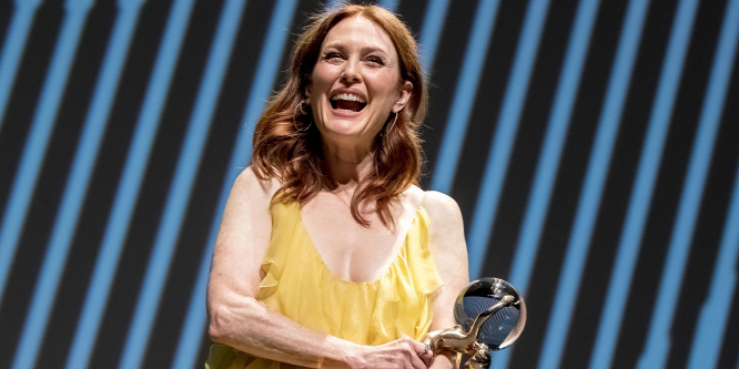 Julianne Moore kristályglobuszt kapott a Karlovy Vary-i filmfesztiválon