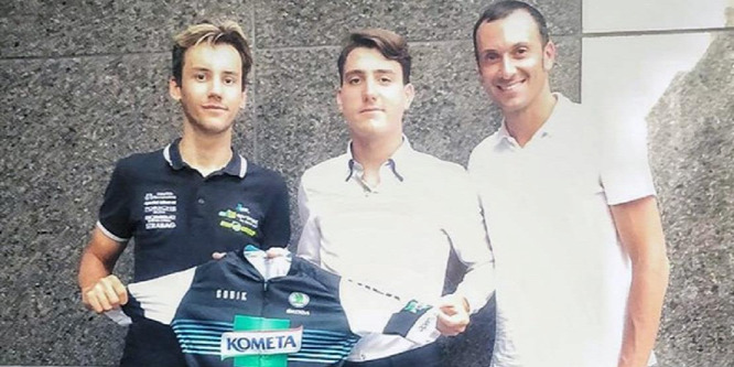 Két magyar kerékpáros is lehetőséget kap Contador csapatában