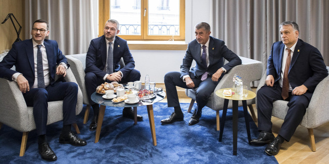 A V4 határozott fellépése Weber után megbuktatta Timmermanst is