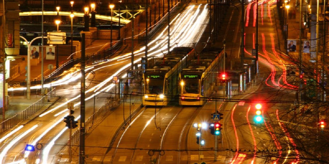 Hétvégétől újabb szakaszát újítják fel a 4-es és 6-os villamosnak, felborul a közlekedés