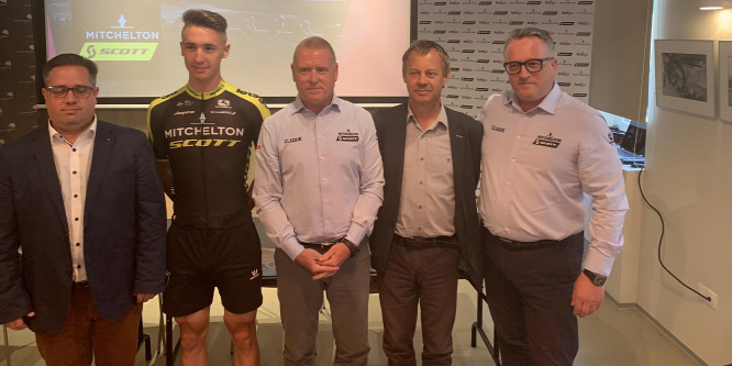 Márciusban dől el, hogy Peák Barnabás indulhat-e a Giro d’Italián