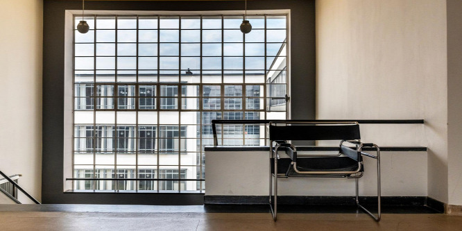A kockaépülettől a csőbútorig – a Bauhaus rövid története
