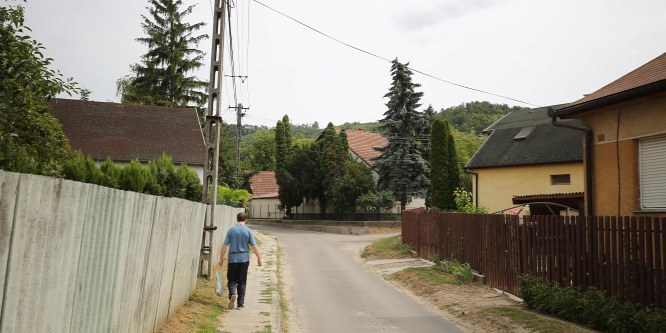 Gyászol a család az isaszegi testvérgyilkosság után