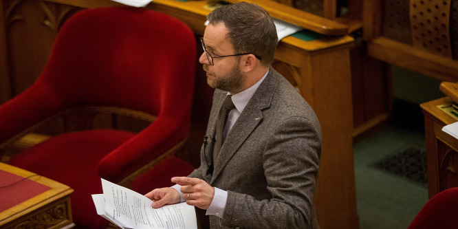 Orbán Balázs: A magyar állam szívesen fogadja a tehetséges, patrióta fiatalokat a közigazgatásban