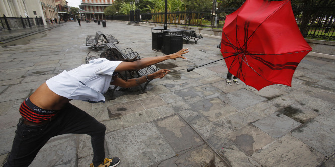Partot ért Louisianában a trópusi viharrá enyhült Barry