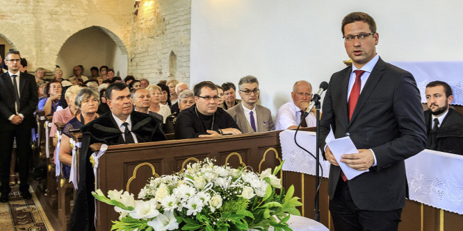A magyar kormány nem fogja feláldozni egyetlen nemzeti közösségét sem
