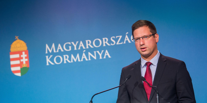 Japánban tárgyalt Gulyás Gergely