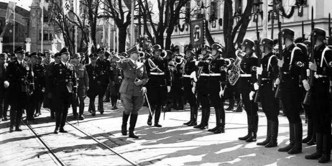 Heinrich Himmler, a Szent Grál, és a nácik okkultizmusa