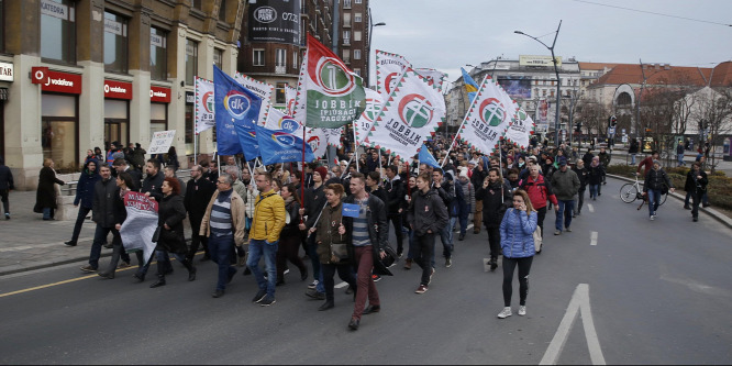 Politikai tisztogatásba kezdtek az ellenzéki vezetésű önkormányzatoknál