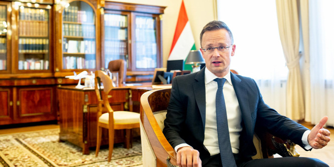 Szijjártó Péter a trieszti kikötőről: Ezzel Magyarország erősödik