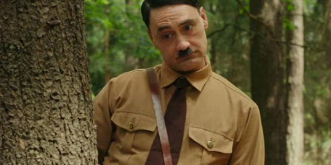 Így néz ki a Thor-filmek rendezője képzeletbeli Hitlerként - videó