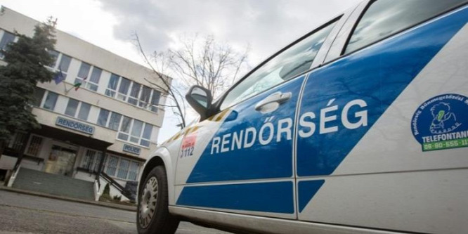 A kókuszos csemege mellé műfogsorrögzítőt is lopott, hogy meg tudja enni