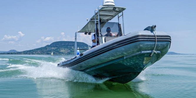 39 embert mentettek ki a hétvégén a Balatonból a vízirendészek