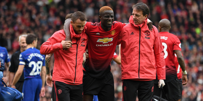 Megint kidőlt a Manchester United folyton sérült védője