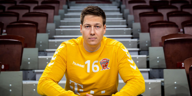 Megszülettek Mikler Roland kézilabdázó ikrei