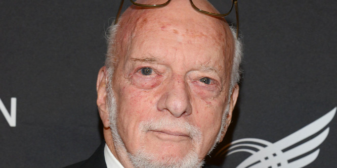Meghalt Harold Prince