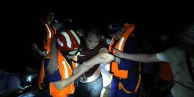Többen meghaltak és eltűntek az özönvízszerű esőzés miatt Kínában