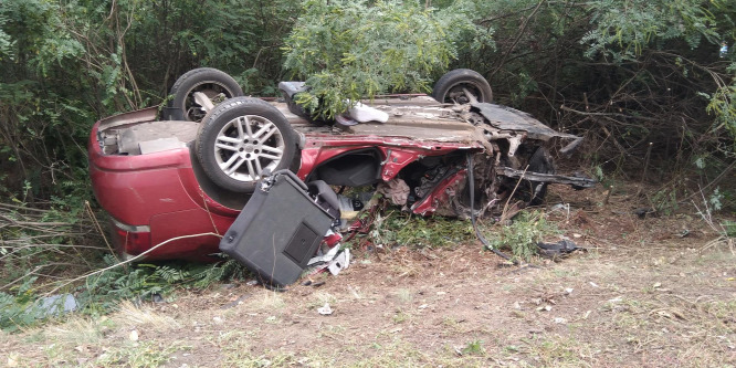 Autó és kamion karambolozott a 37-es főúton