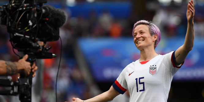 Az amerikai válogatott női focistái ugyanannyit fognak keresni, mint a férfiak