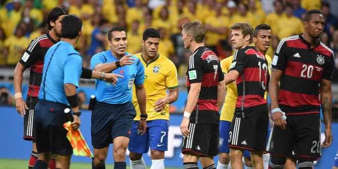 Edzőnek állt a brazil-német 1-7 játékvezetője