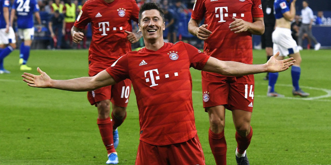 Lewandowski egyedül intézte el a Schalkét