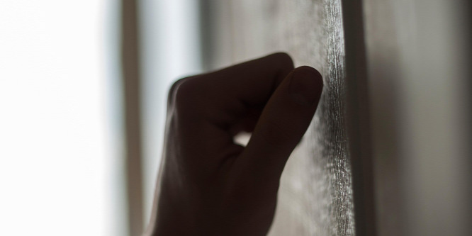 Kegyetlen bosszút állt a nő a szeretőjén, mert nem nyitott neki ajtót