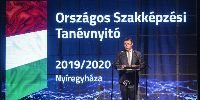 Tíz év után először többen választották a szakképzést, mint a gimnáziumot