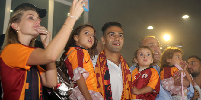 Falcao a Galatasaraynál folytatja